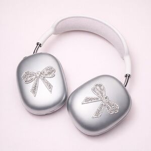 NWT Airpod Max Headphones with Bow Bling Case